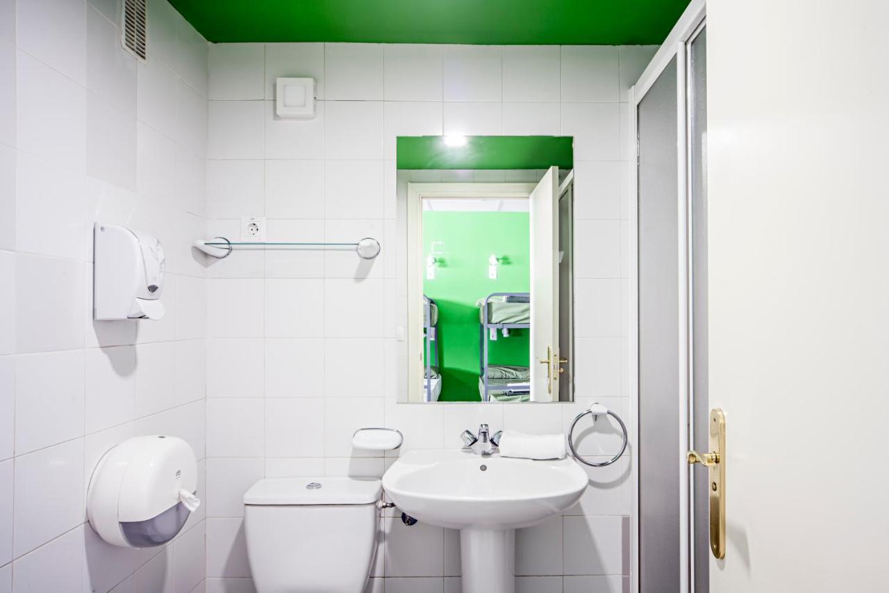 Motion Chueca Hostel Madrid Luaran gambar