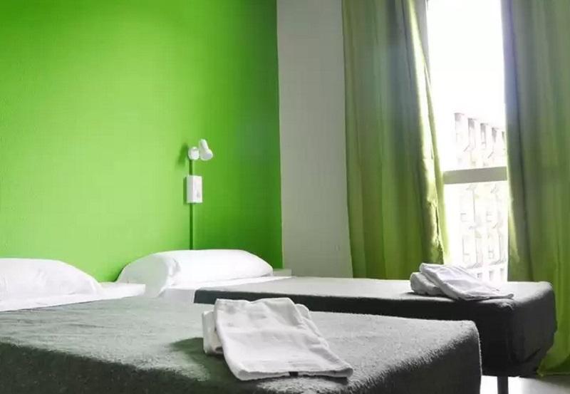 Motion Chueca Hostel Madrid Luaran gambar